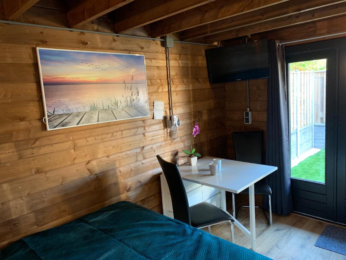 Chalet - B&B De Koog Uitgeest Ngoại thất bức ảnh